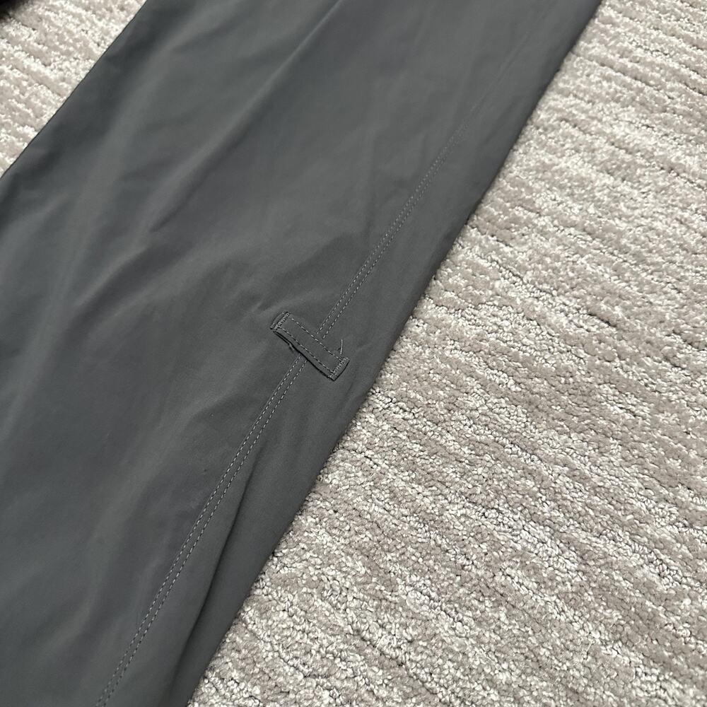 Patagonia Pants Womens 12 Gray Quandary Stretch Cargo Hiking Travel Quick Dry - Picture 4 of 15